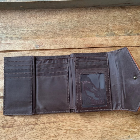 Ladies Wallet - Great Condition - Picture 3 of 6